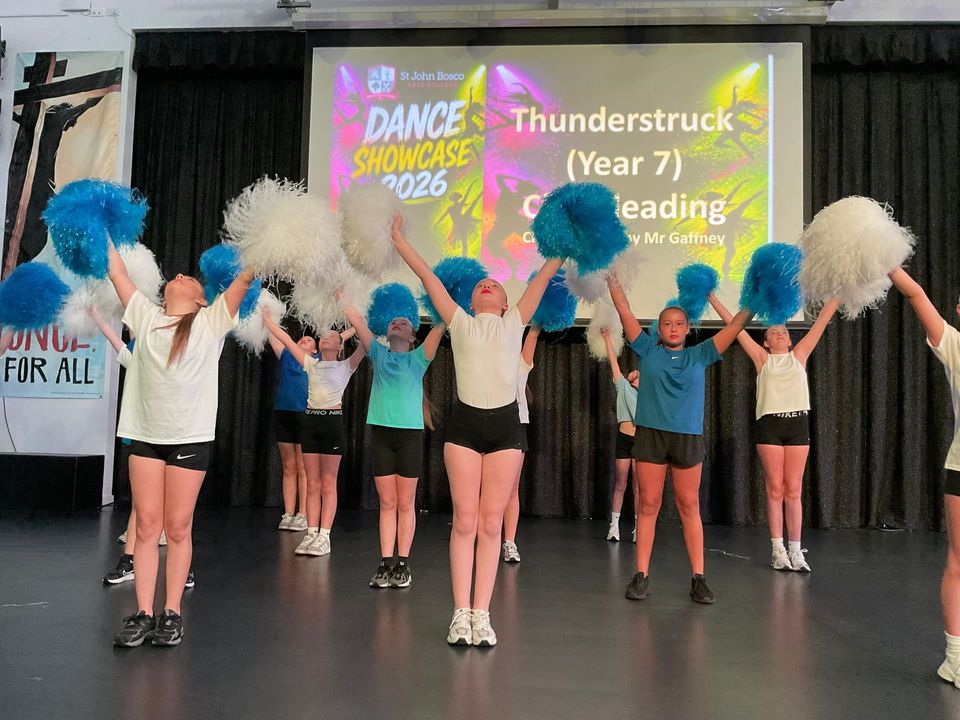 Year 7 cheerleaders performing Thunderstruck.